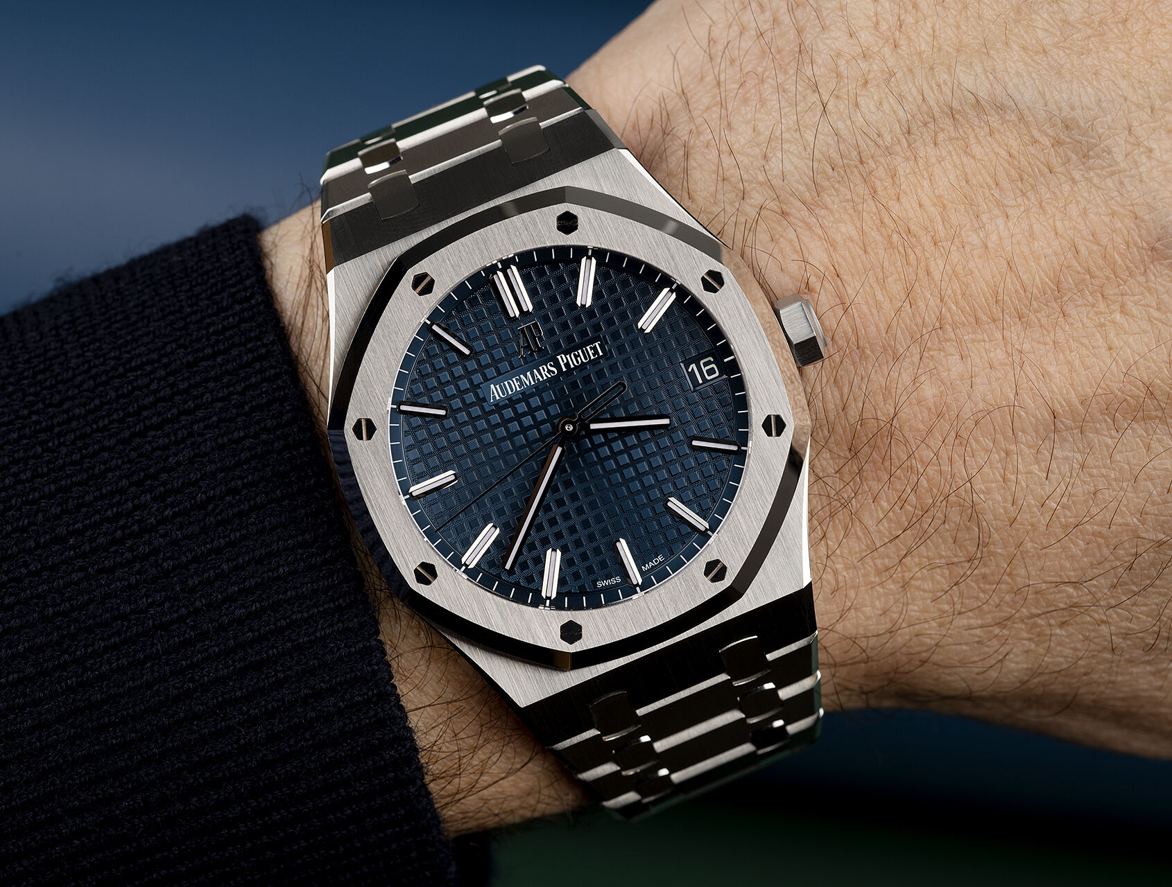 Audemars Piguet Royal Oak Selfwinding view 3
