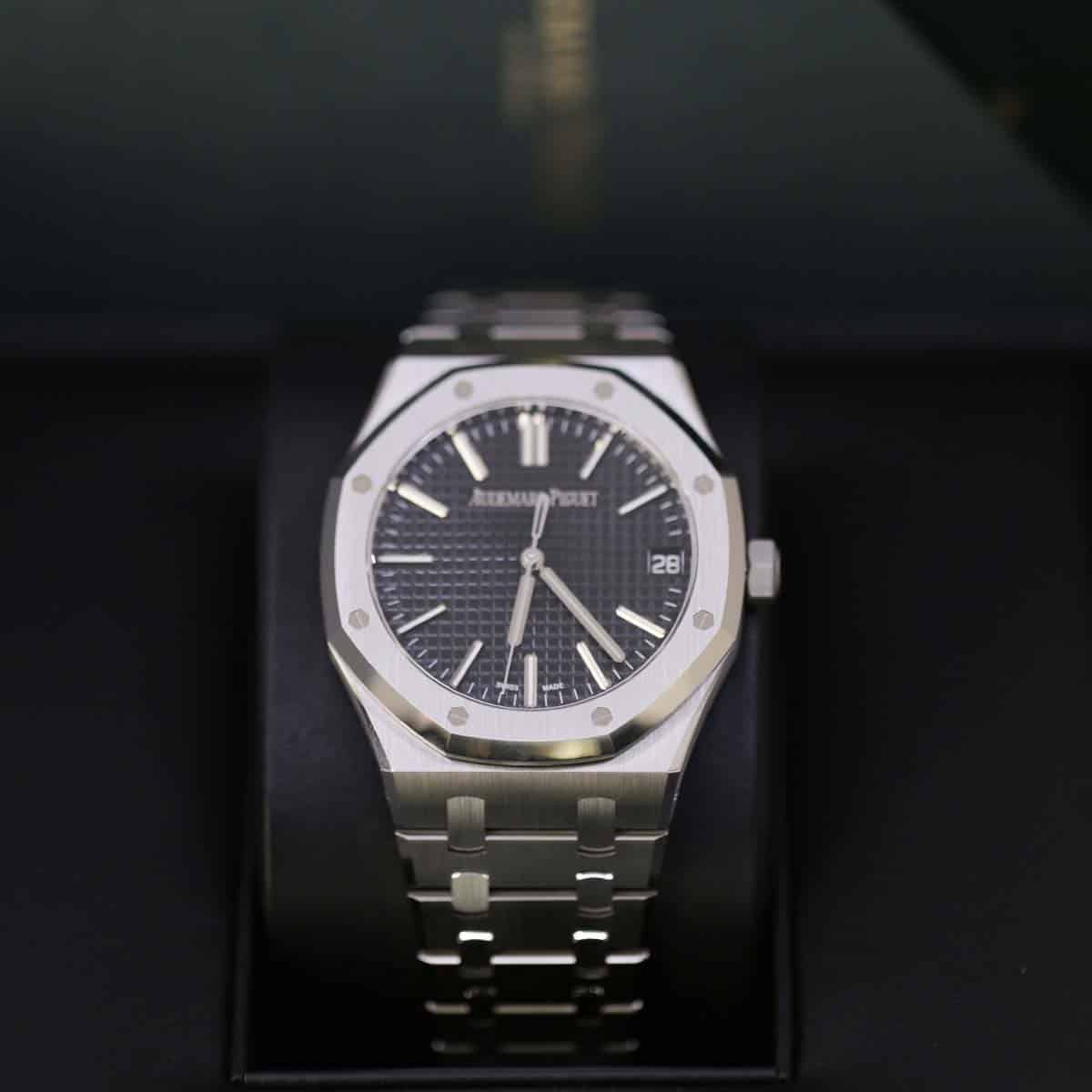Audemars Piguet Royal Oak view 3