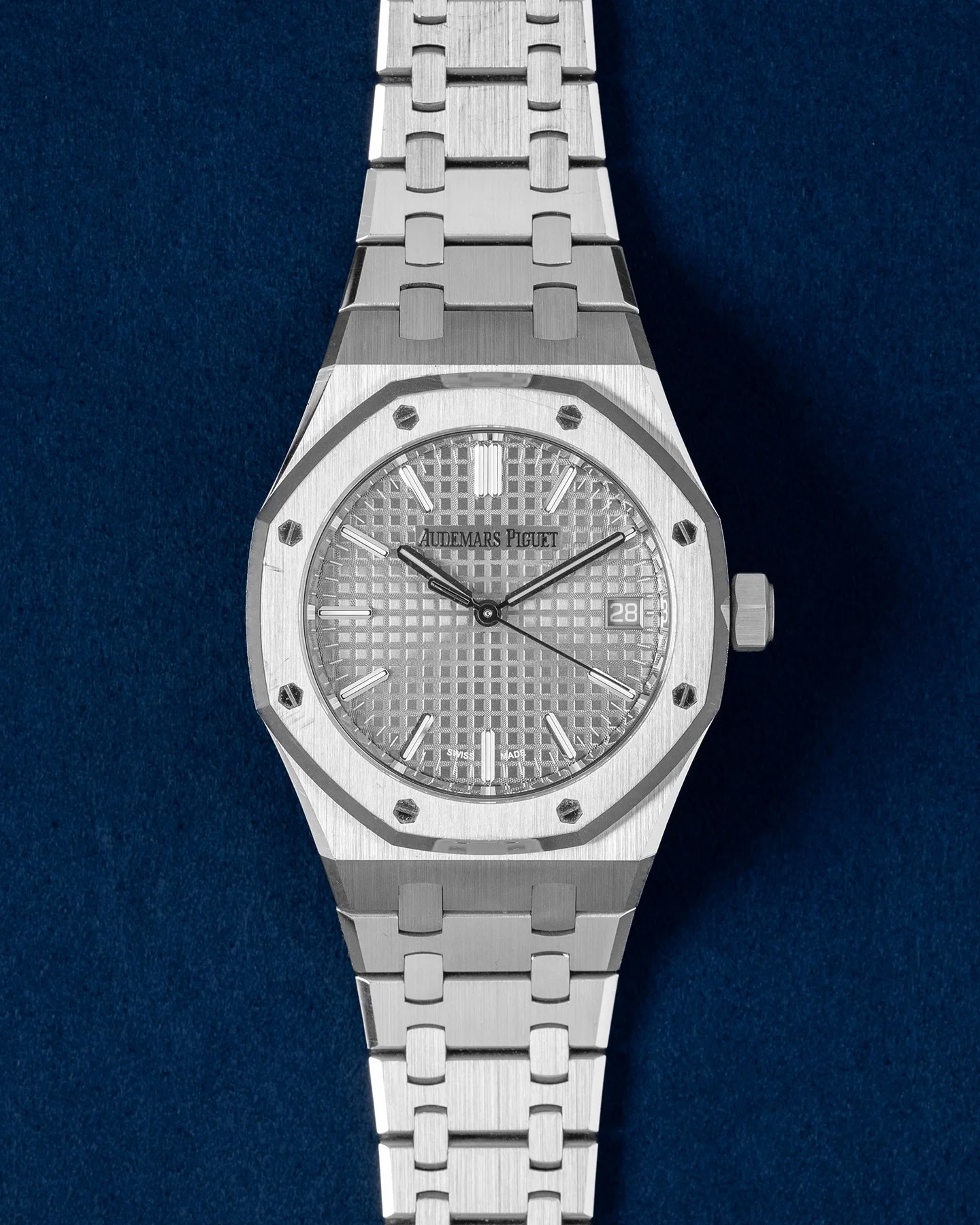 Audemars Piguet Royal Oak Selfwinding view 4