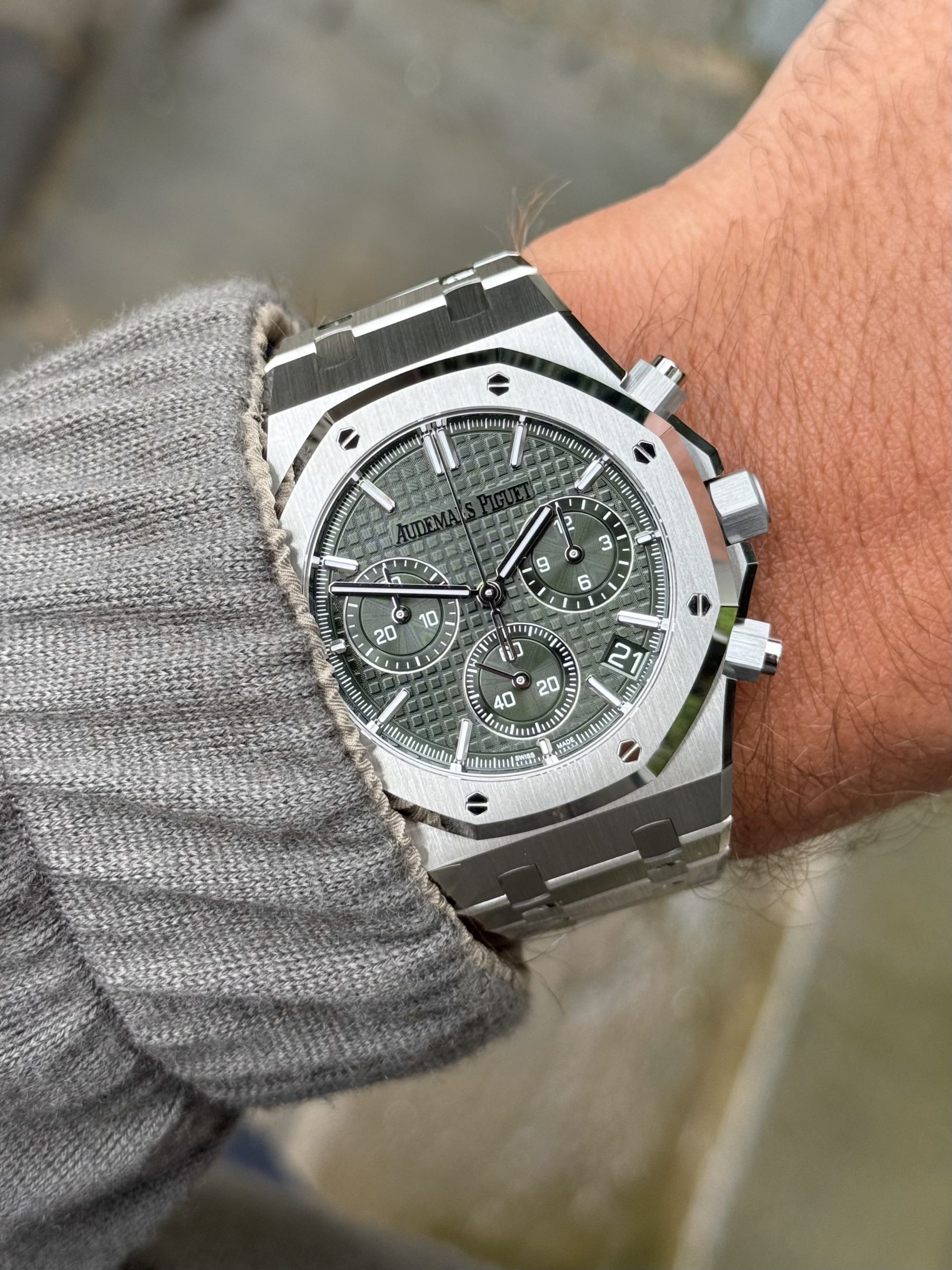 Audemars Piguet Royal Oak Selfwinding view 5