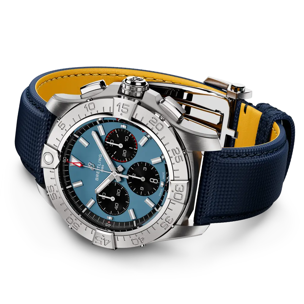 Breitling Avenger B01 Chronograph 44 view 4