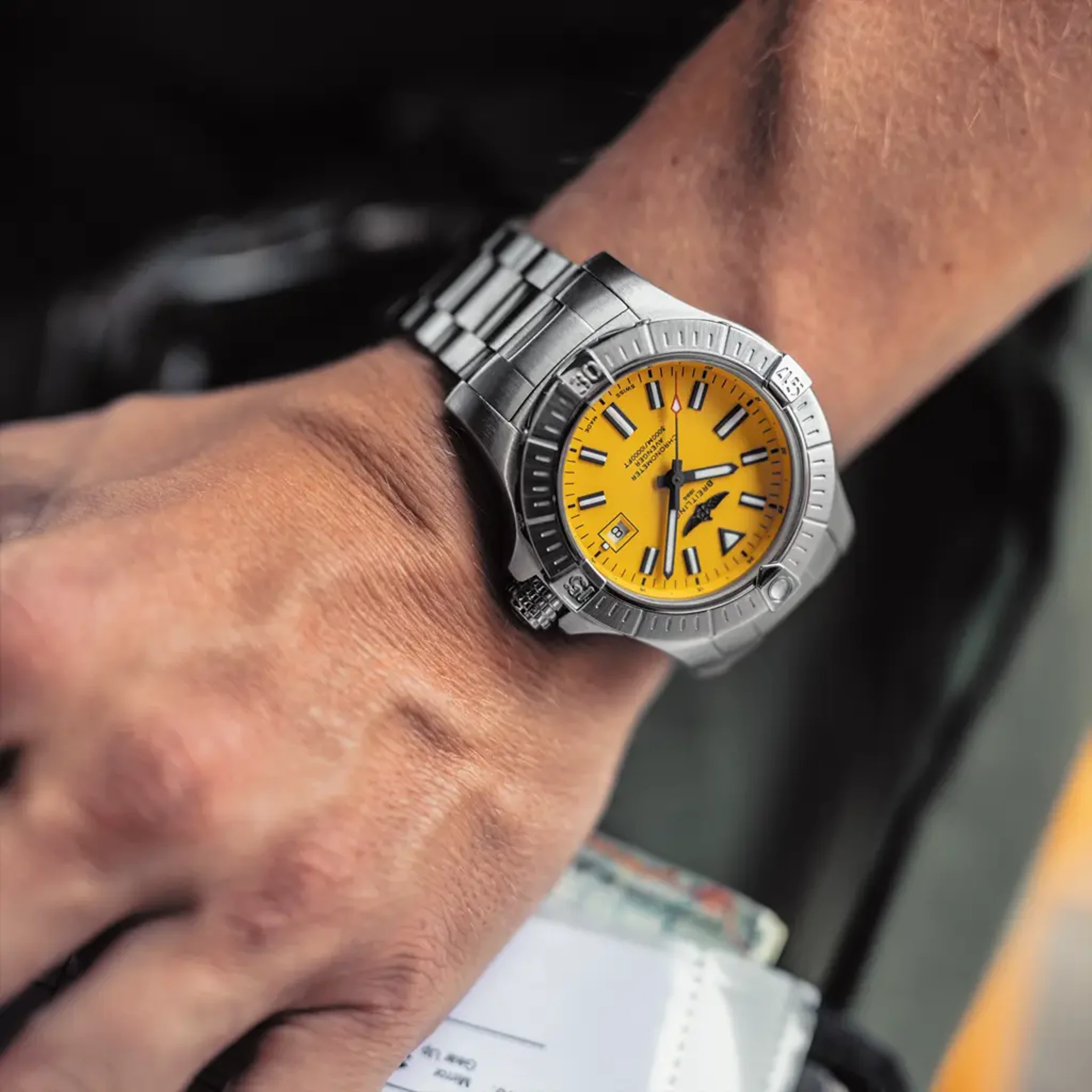 Breitling Avenger Automatic 45 view 2
