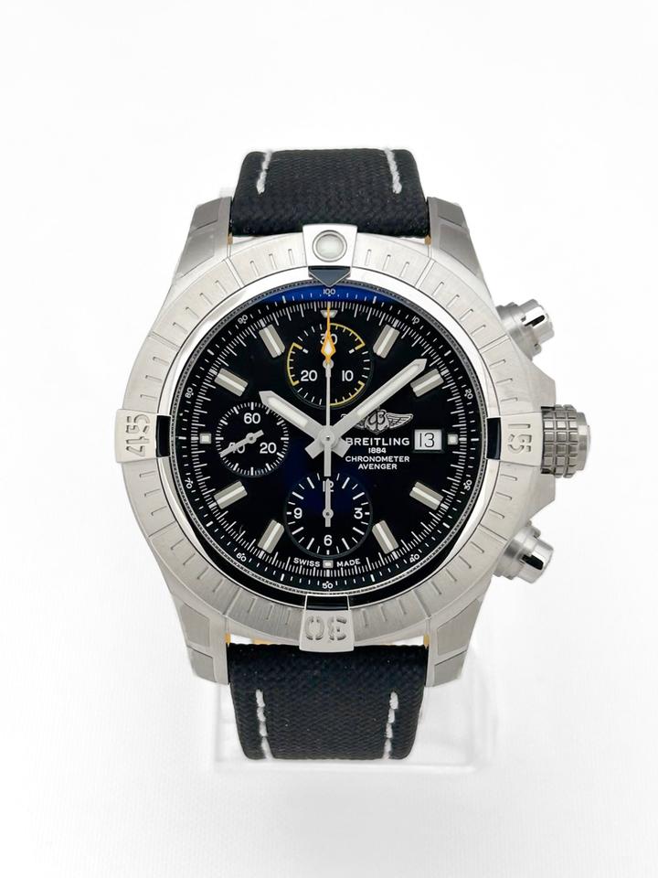 Breitling Avenger Chronograph 45 view 3