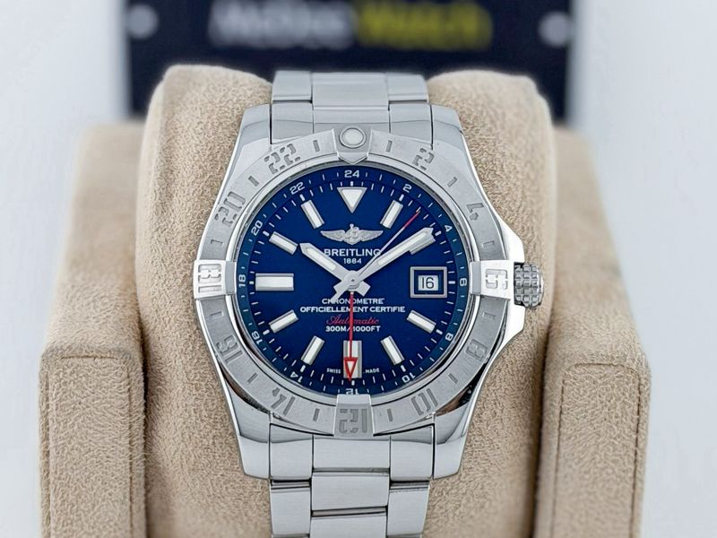 Breitling Avenger II GMT view 2