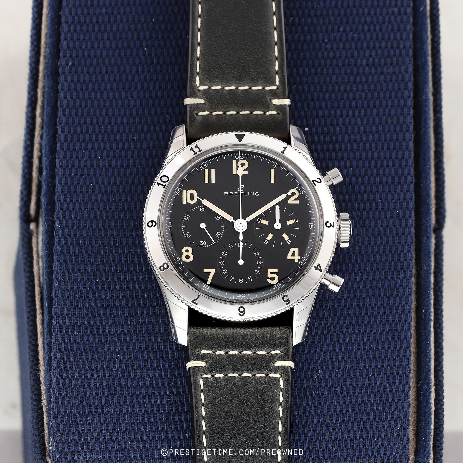 Breitling AVI Ref. 765 1953 Re-Edition view 4