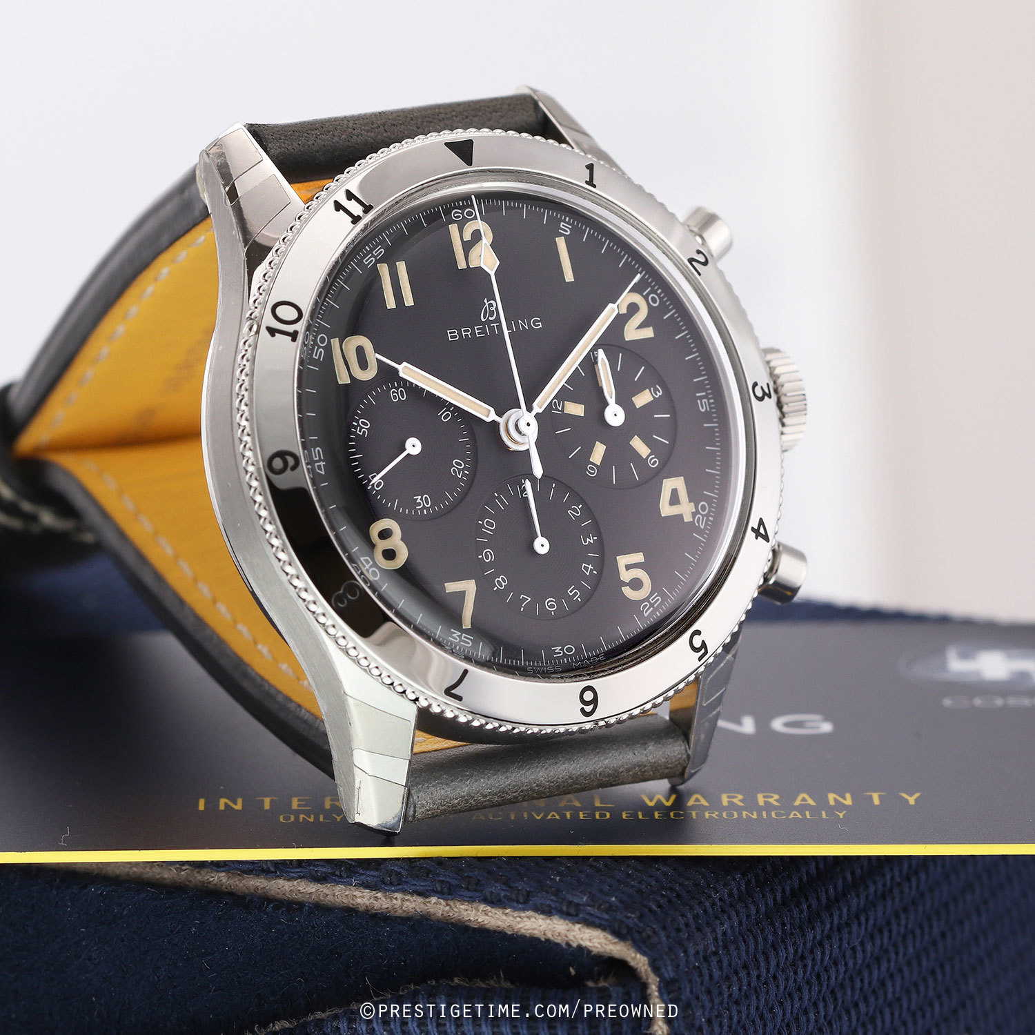 Breitling AVI Ref. 765 1953 Re-Edition view 5