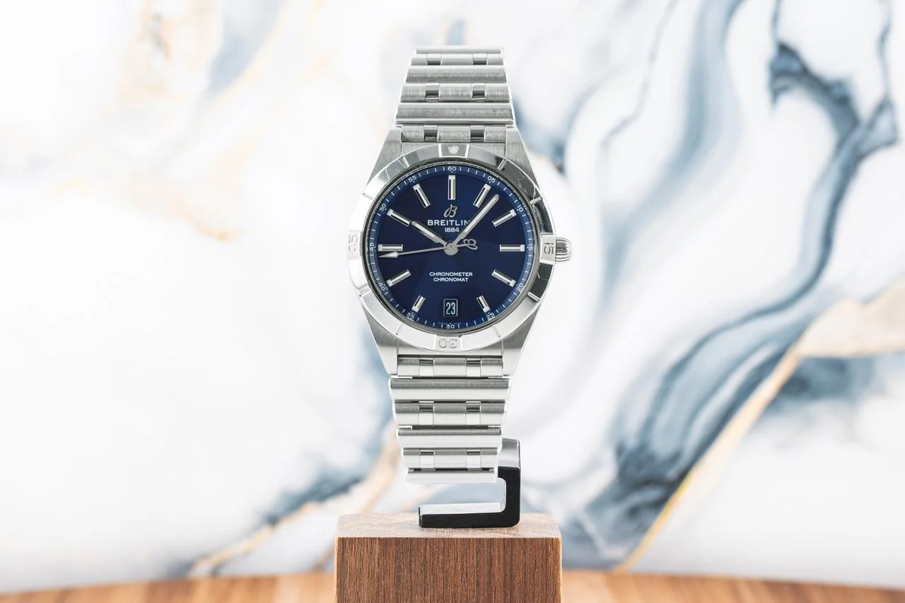 Breitling Chronomat Automatic 36 view 2