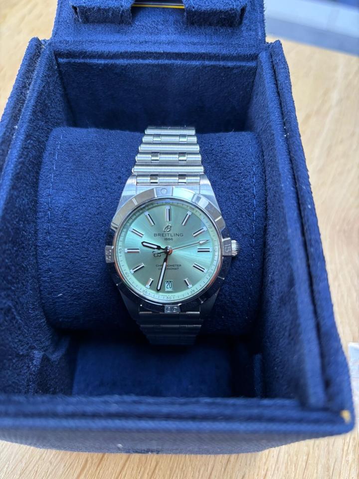 Breitling Chronomat Automatic 36 view 2