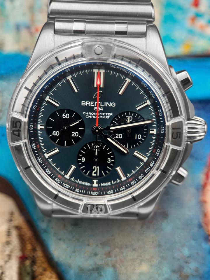 Breitling Chronomat B01 Chronograph 42 view 3