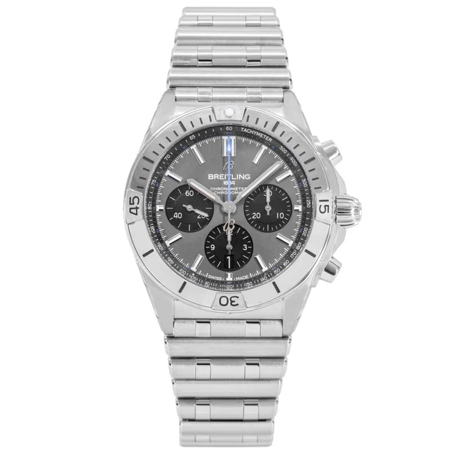 Breitling Chronomat B01 42 Titanium view 2