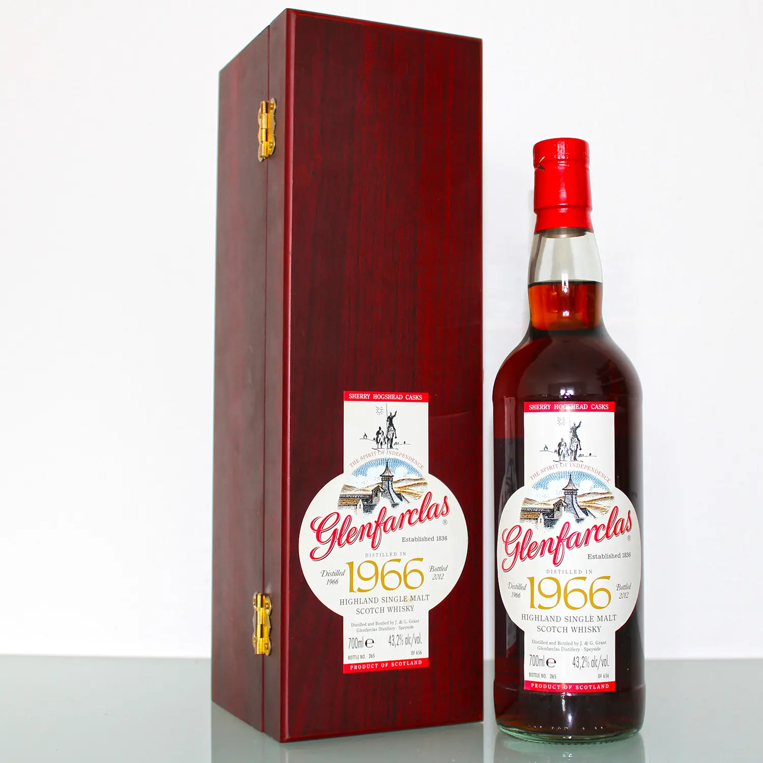 Glenfarclas Vintage 1966 Spring 2017 50 Year Old view 2