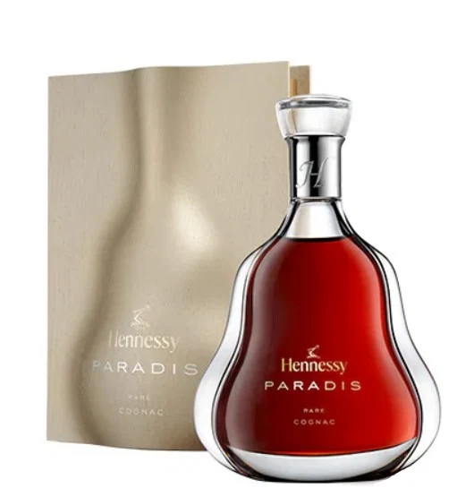 Hennessy Paradis Magnum 1.5L view 3