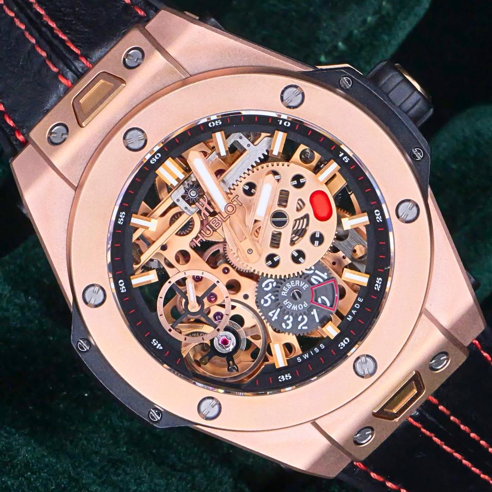 Hublot Big Bang MECA-10 King Gold 45 view 5