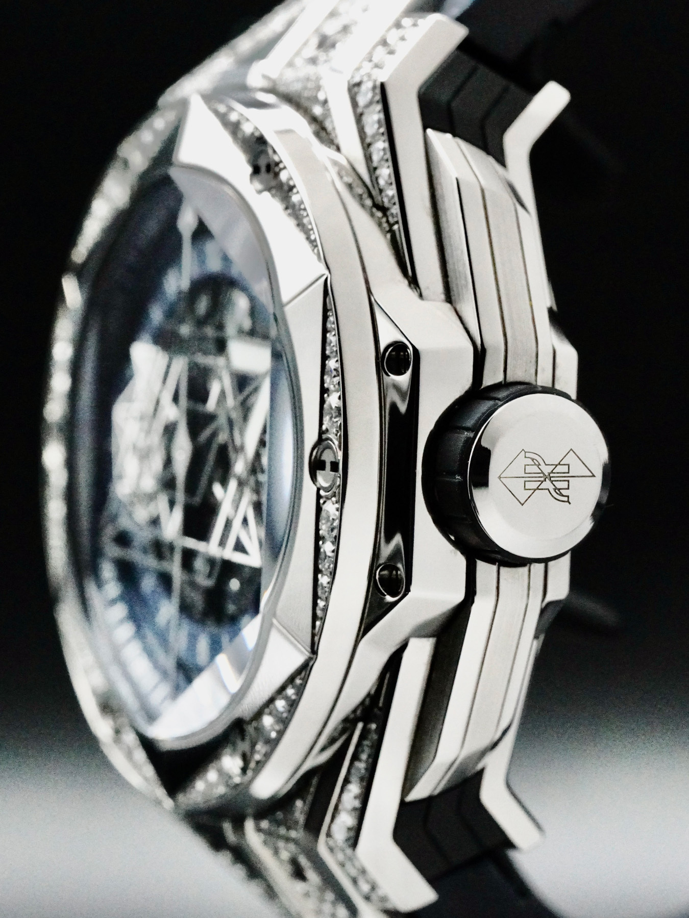 Hublot Big Bang Sang Bleu II Pavé view 5