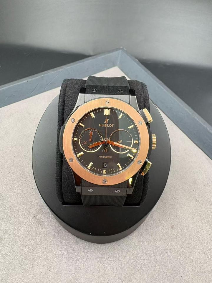 Hublot Classic Fusion Chronograph Ceramic King Gold view 3