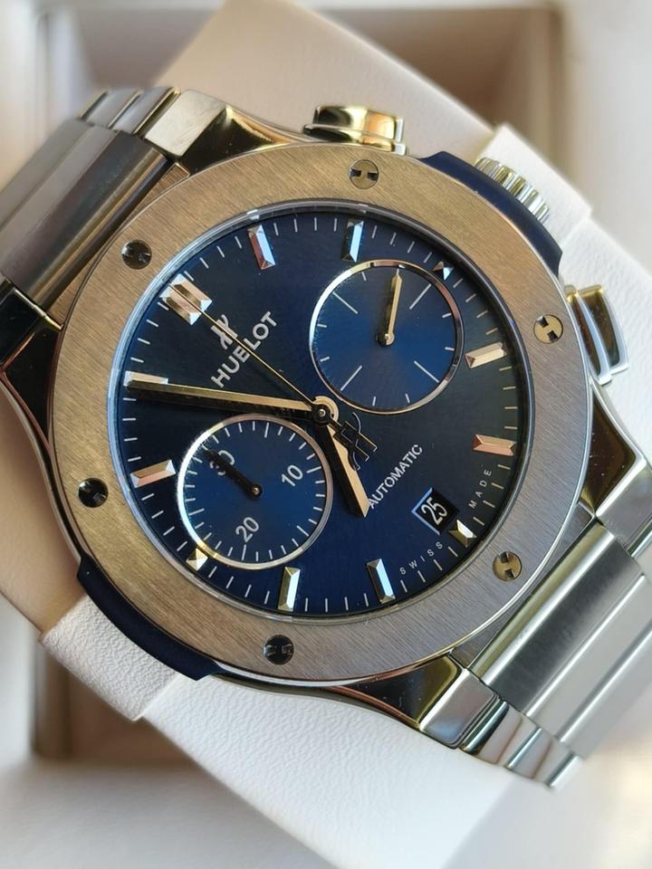 Hublot Classic Fusion Chronograph Titanium Blue view 2