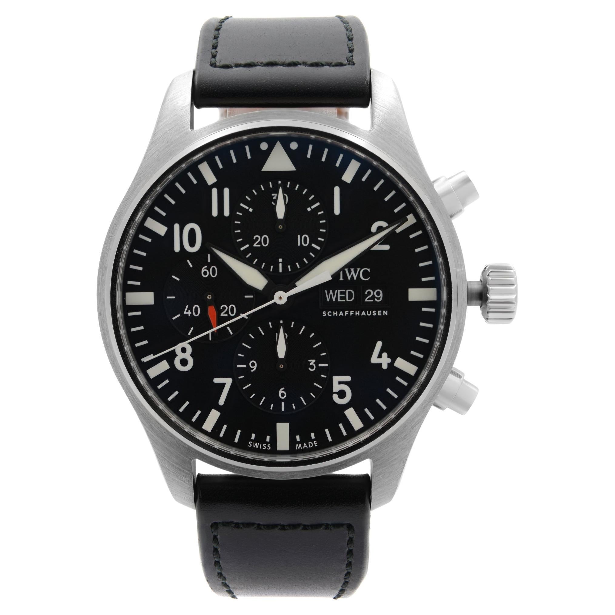 IWC Schaffhausen Pilot's Watch Chronograph view 4