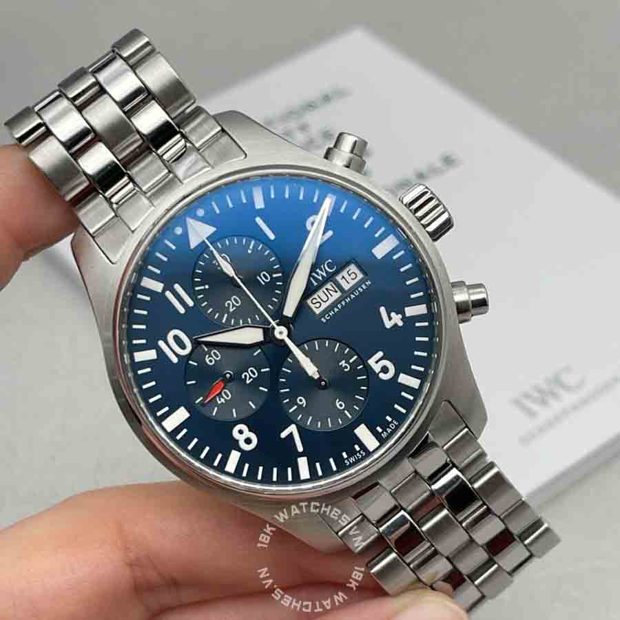 IWC Schaffhausen Pilot's Watch Chronograph 'Le Petit Prince' view 5