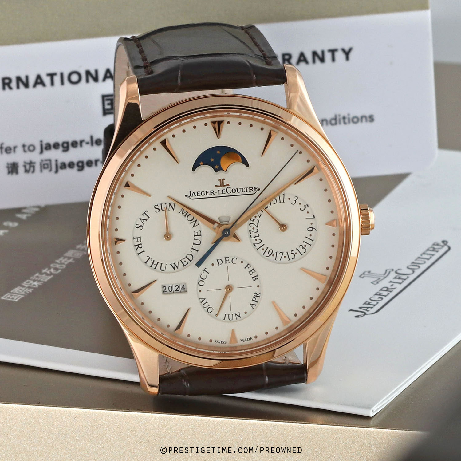 Jaeger-LeCoultre Master Ultra Thin Perpetual view 4