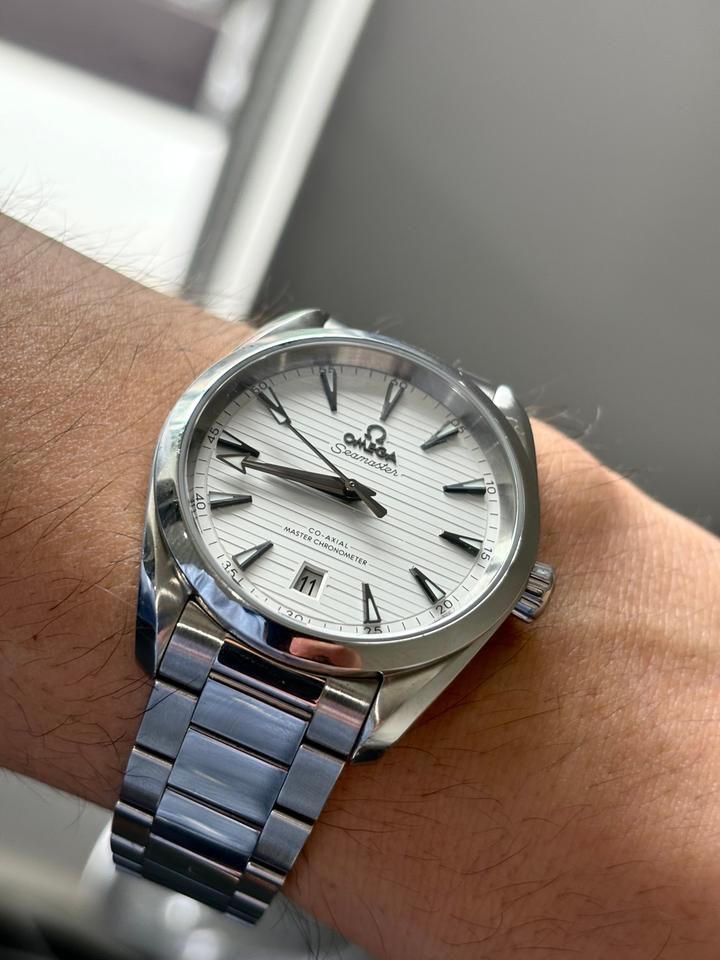 Omega Seamaster Aqua Terra 150M 38 view 5
