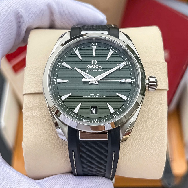 Omega Seamaster Aqua Terra 150M view 3