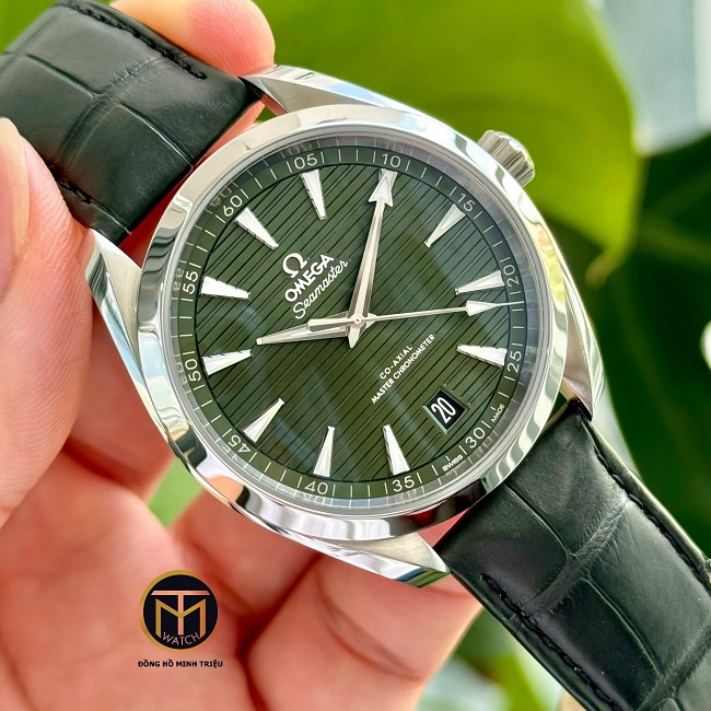 Omega Seamaster Aqua Terra 150M view 4
