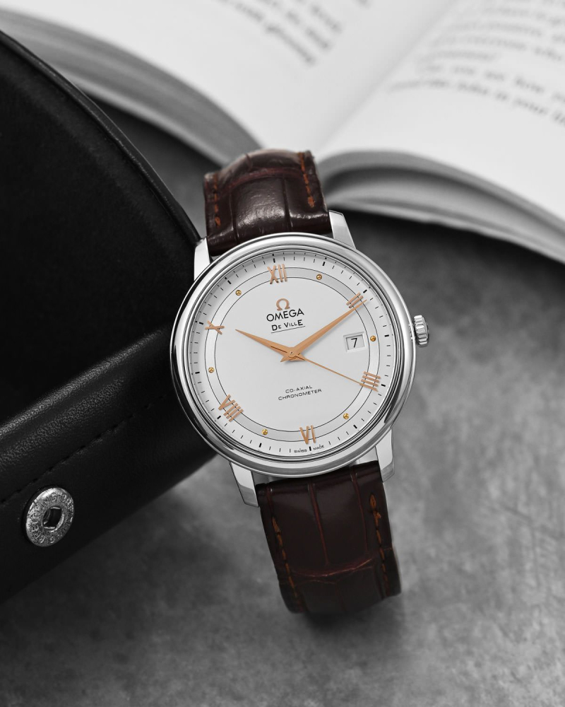 Omega De Ville Prestige view 2
