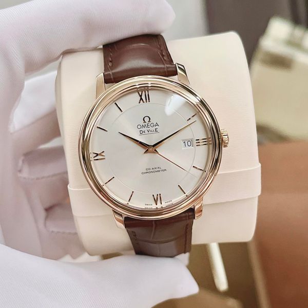 Omega De Ville Prestige view 3