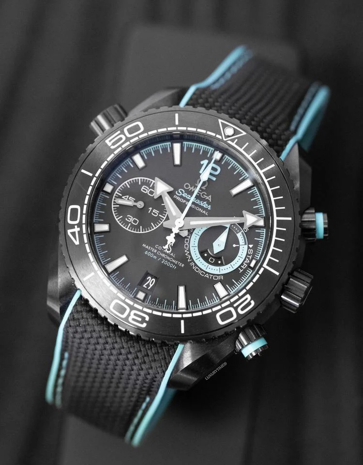 Omega Seamaster Planet Ocean 600M Chronograph view 5