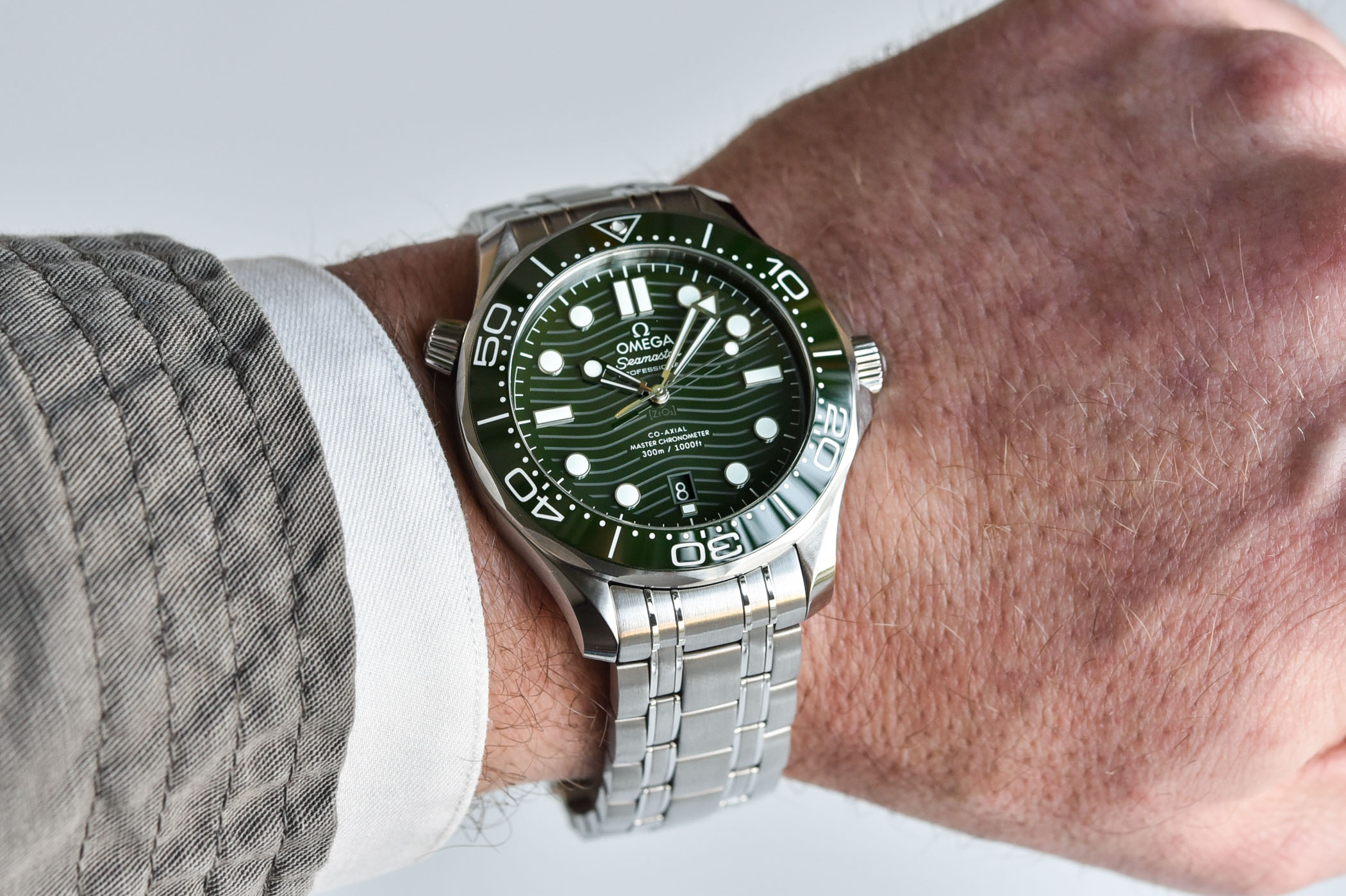 Omega Seamaster Diver 300M view 5