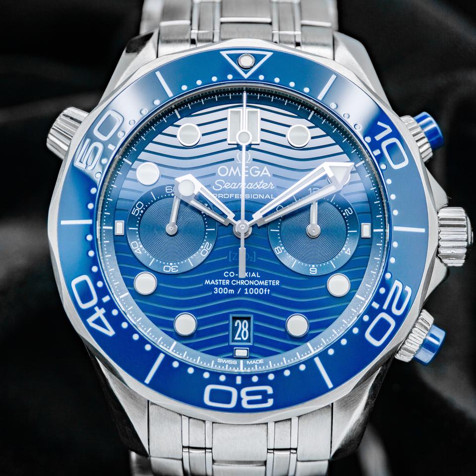 Omega Seamaster Diver 300M Chronograph view 5