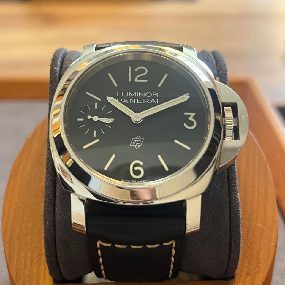 Panerai Luminor Logo 44 view 2