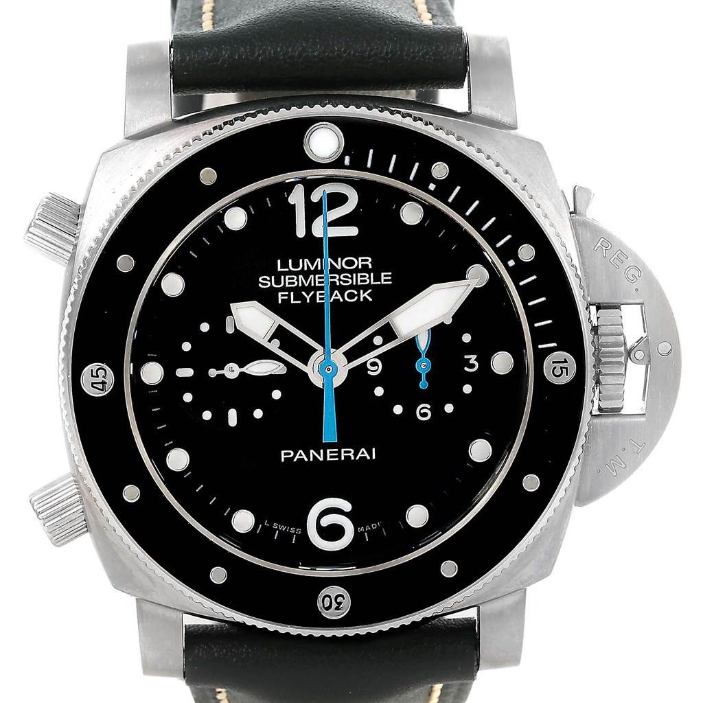 Panerai Luminor Submersible 1950 3 Days Chrono view 4