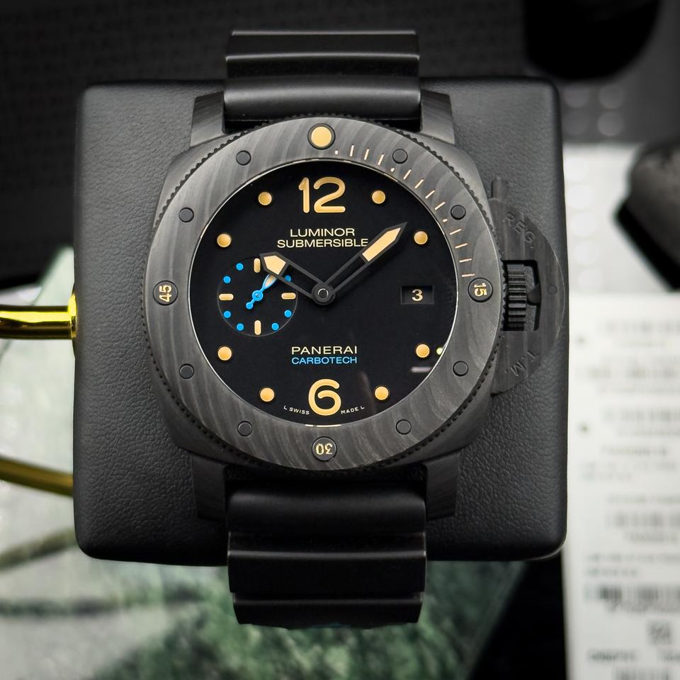 Panerai Luminor Submersible 1950 Carbotech 3 Days view 5