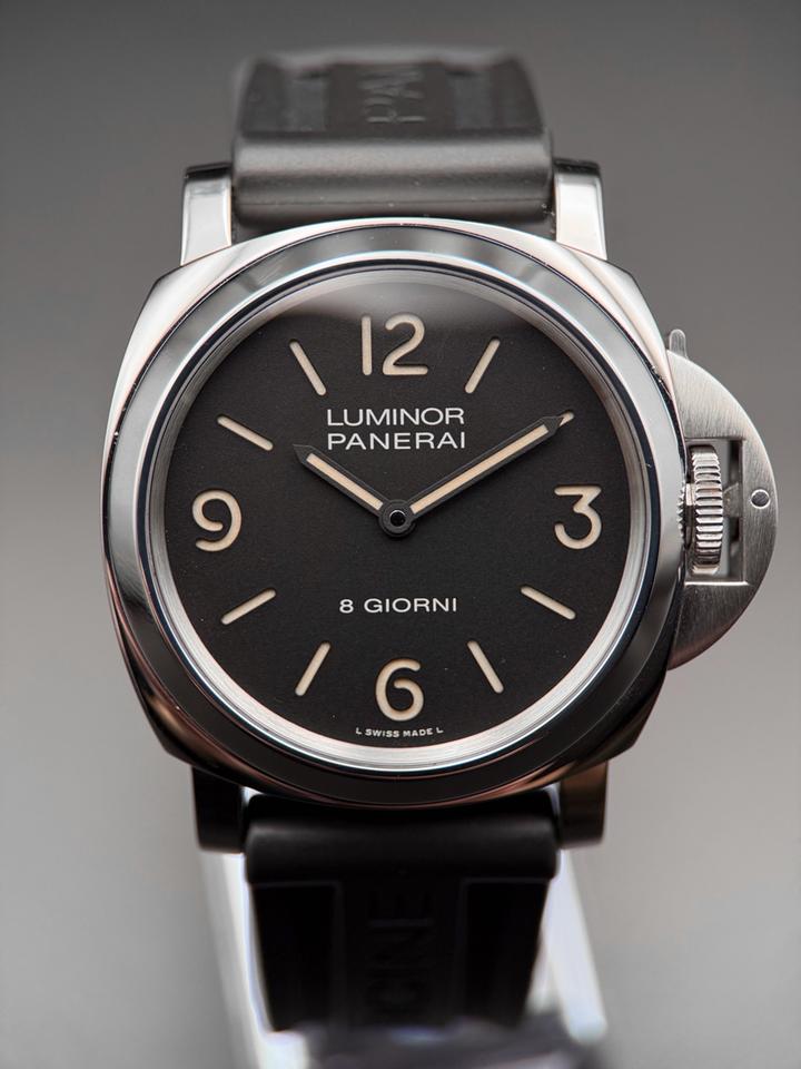Panerai Luminor Base view 2