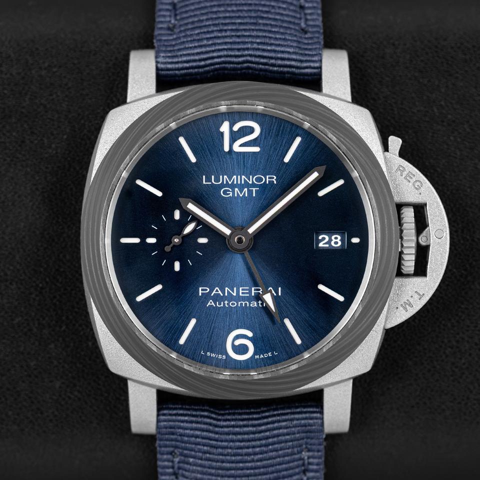 Panerai Luminor GMT view 5