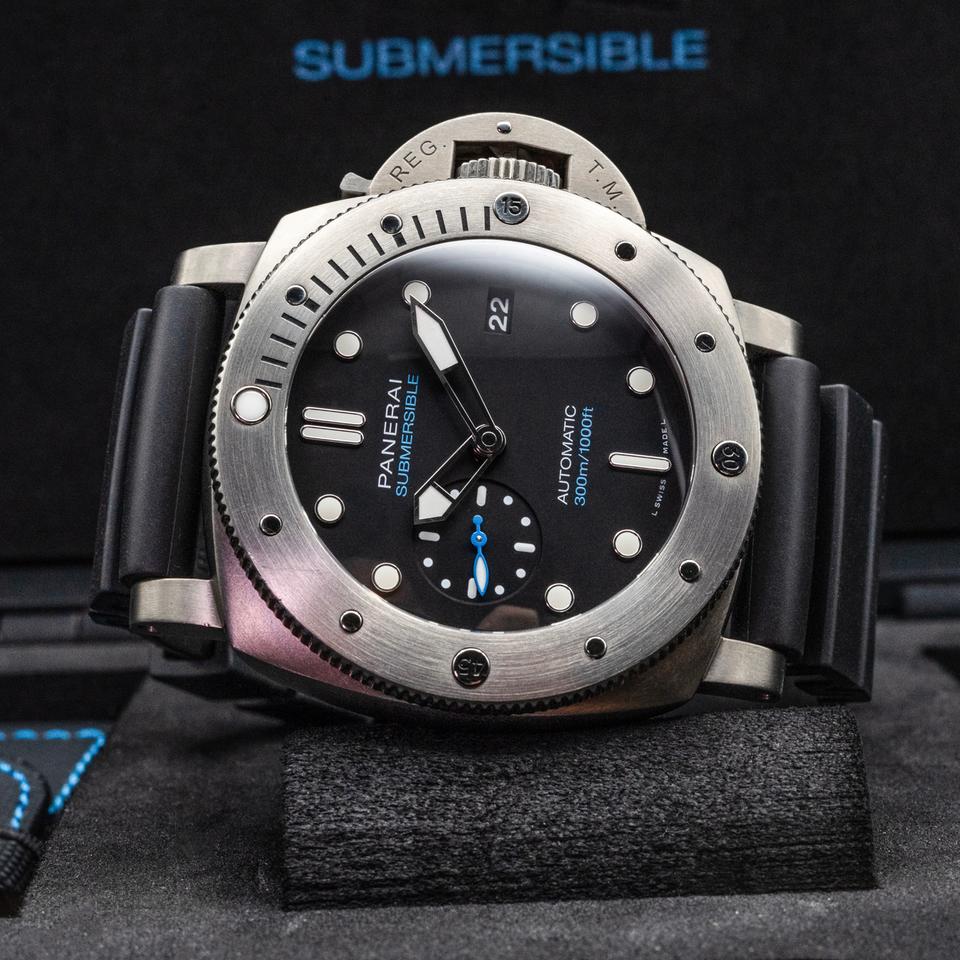 Panerai Luminor Submersible 1950 3 Days view 4