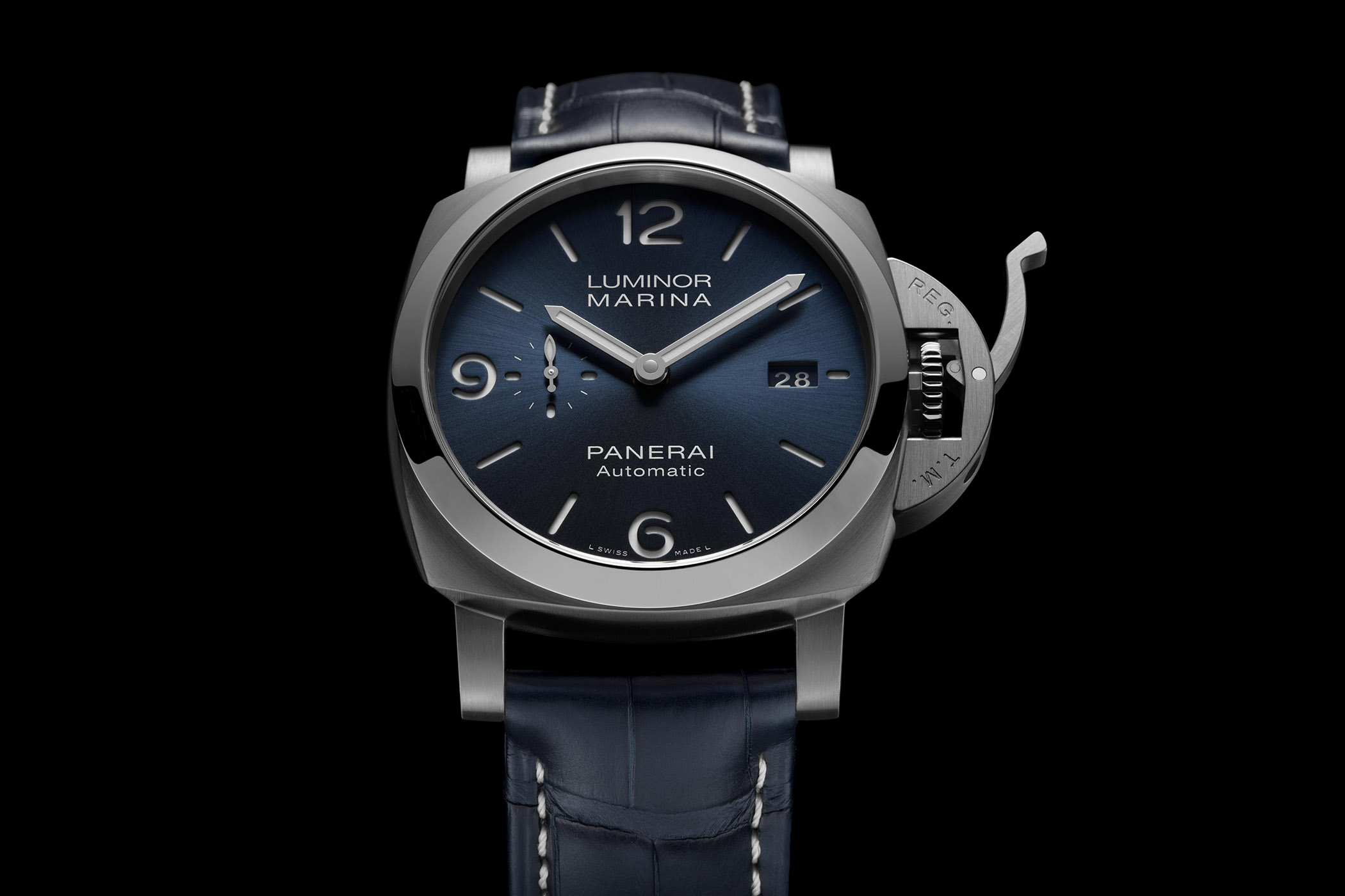 Panerai Luminor Marina view 5