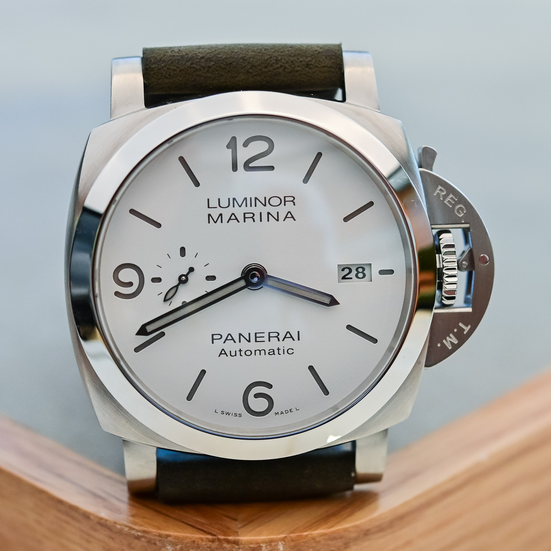 Panerai Luminor Marina view 3