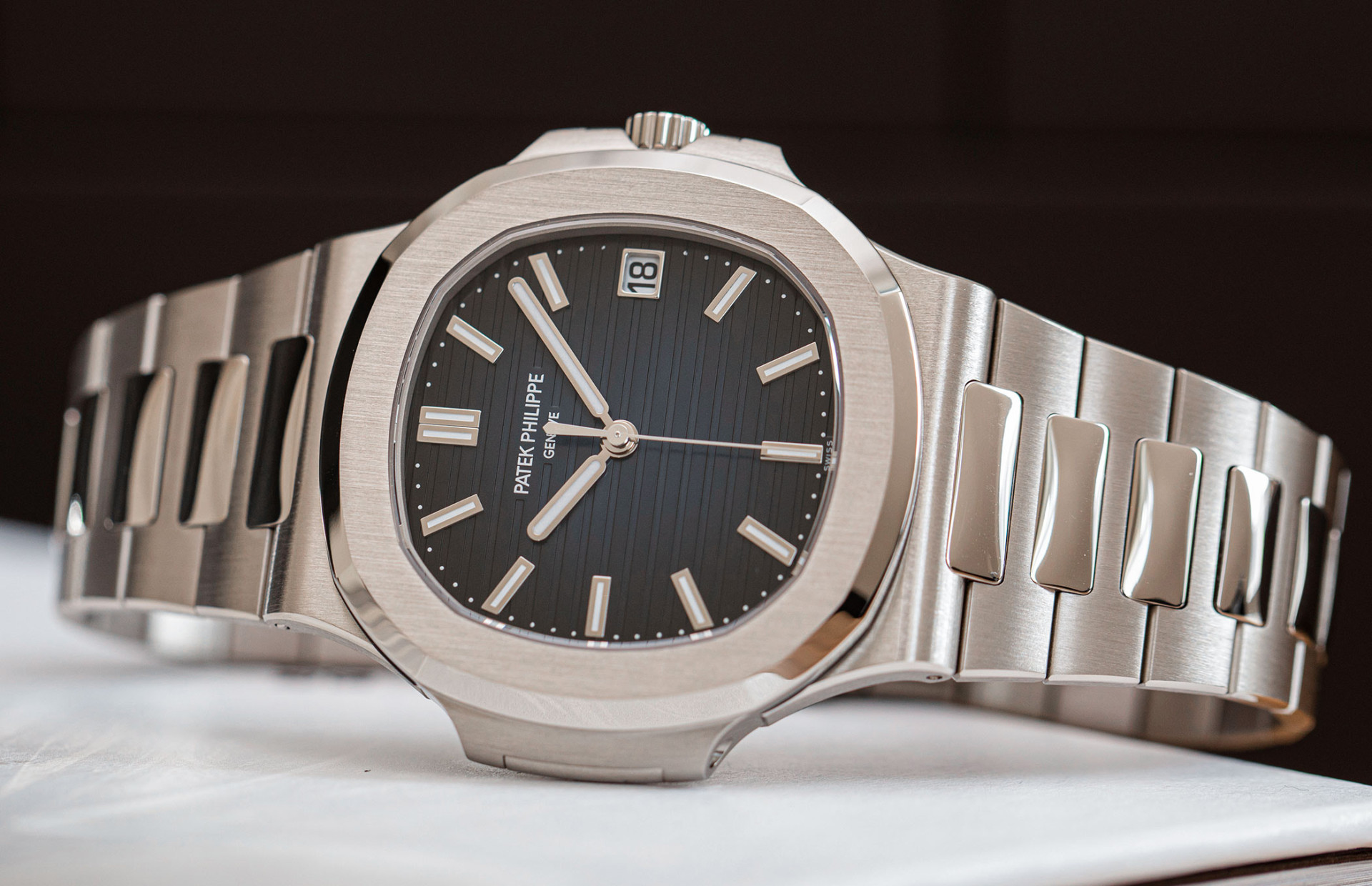 Patek Philippe Nautilus view 3