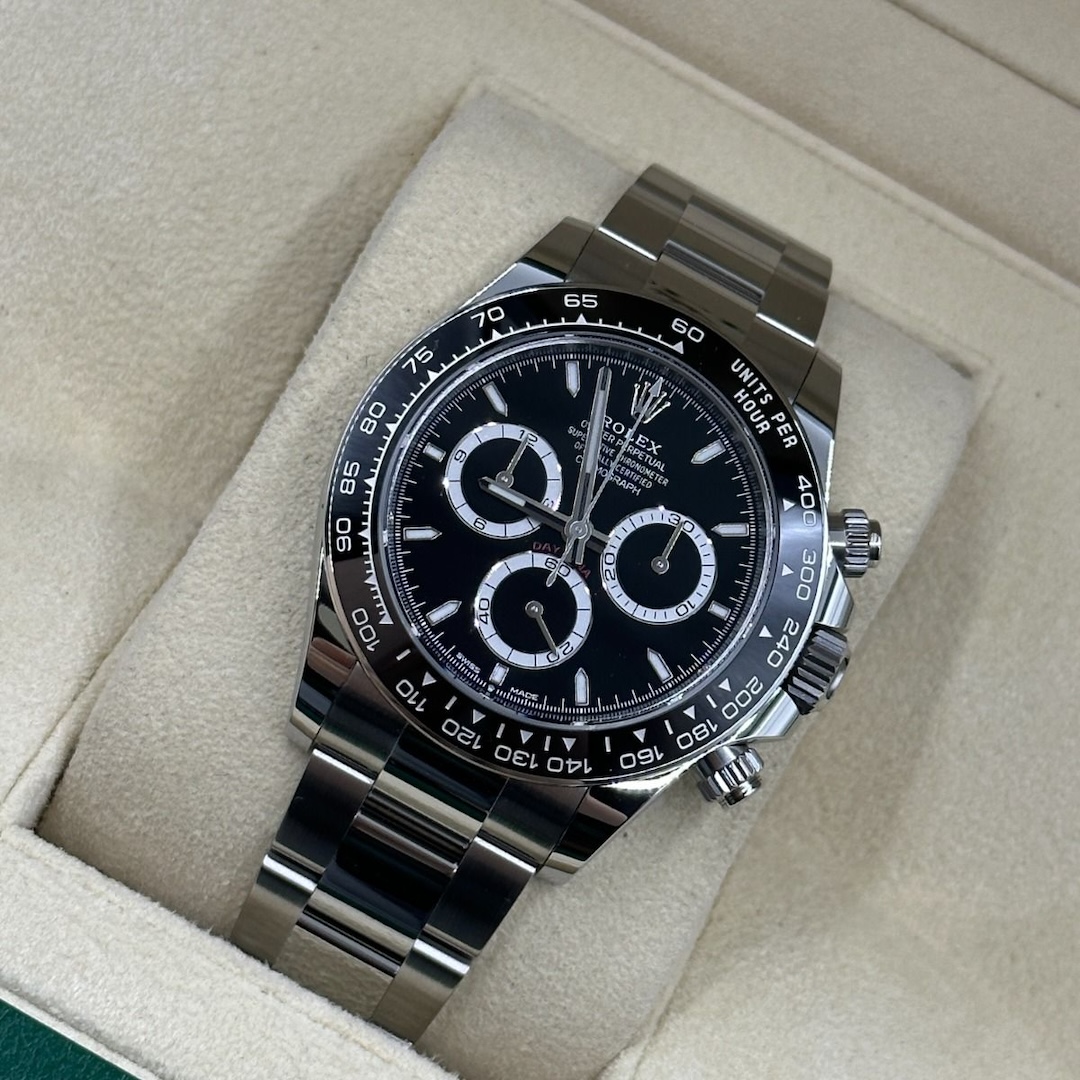 Rolex Cosmograph Daytona view 4