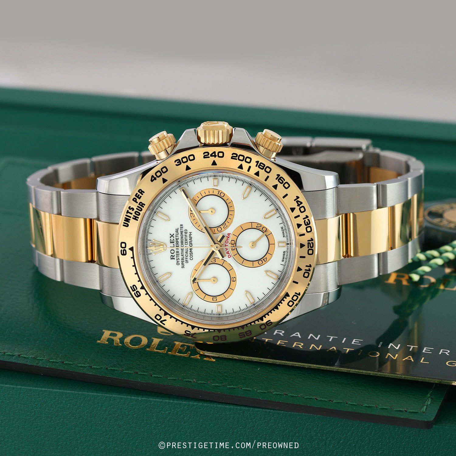 Rolex Cosmograph Daytona view 4
