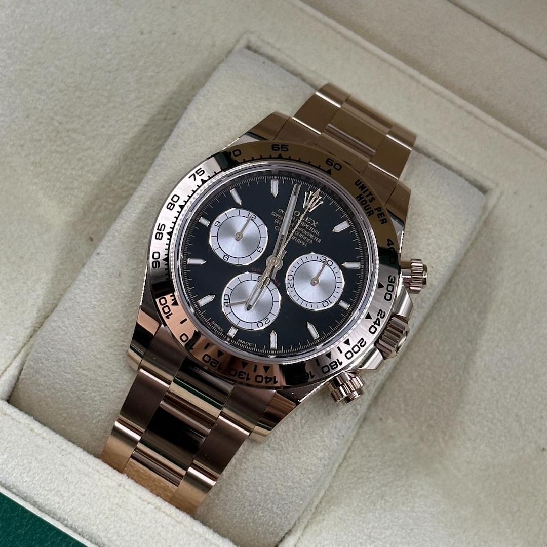 Rolex Cosmograph Daytona view 4