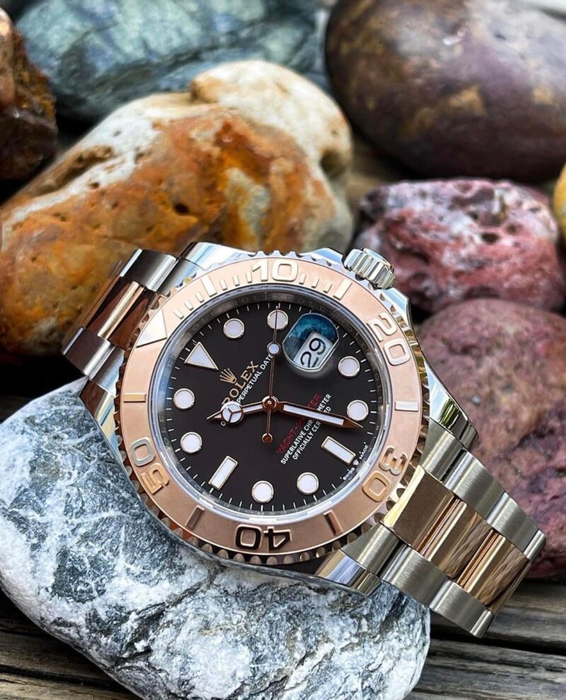 Rolex Yacht-Master 40 view 2