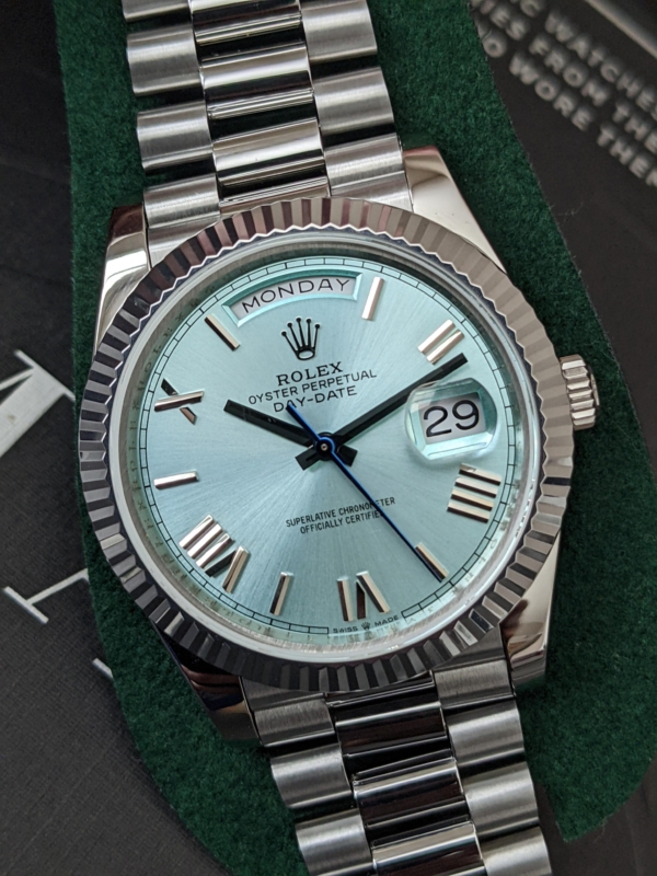 Rolex Day-Date 40 view 4