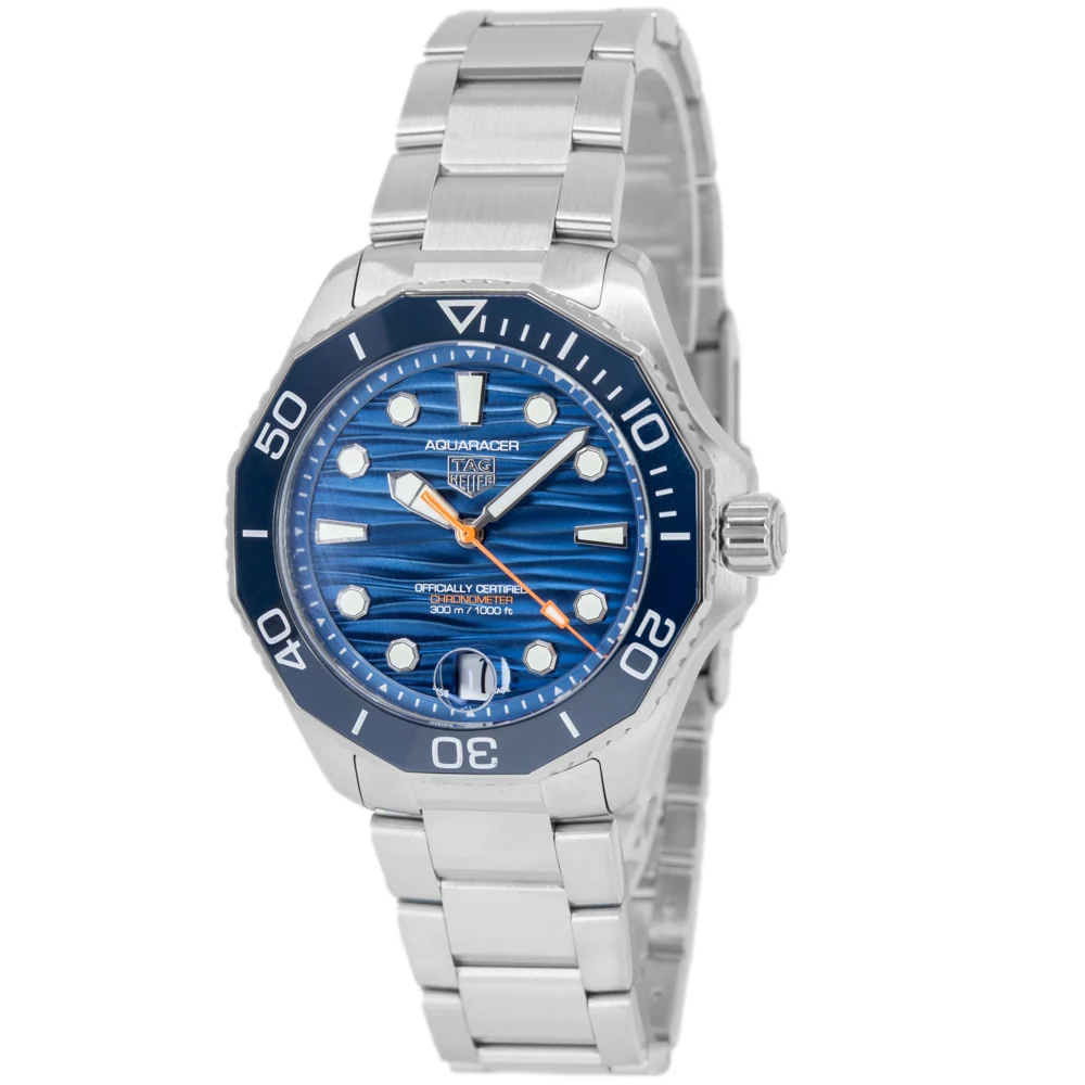 TAG Heuer Aquaracer Professional 300 view 3