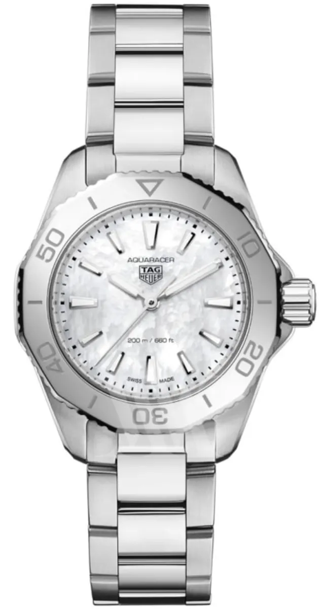 TAG Heuer Aquaracer Professional 200 view 3
