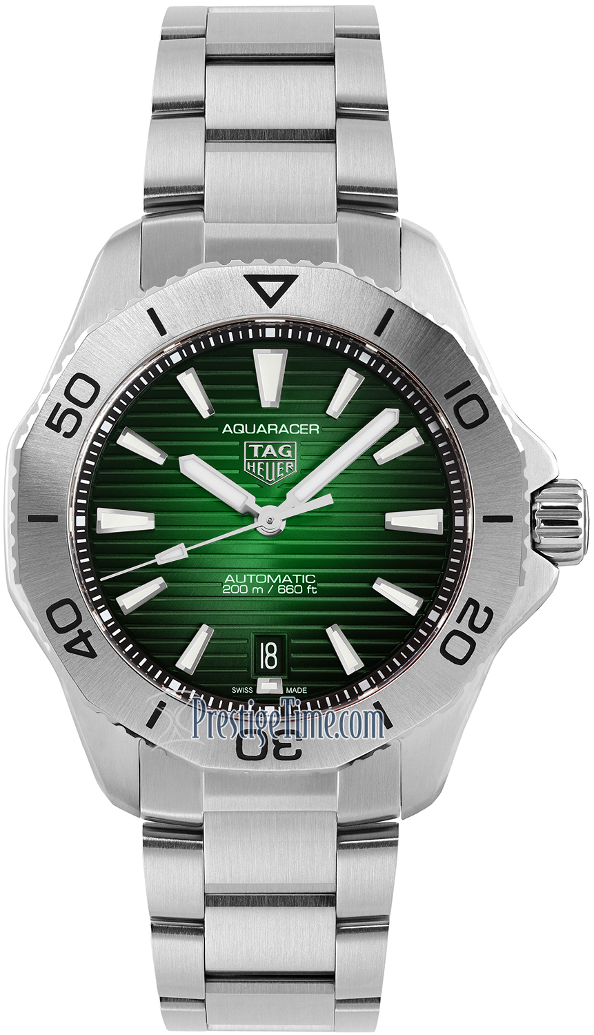 TAG Heuer Aquaracer Professional 300 view 3