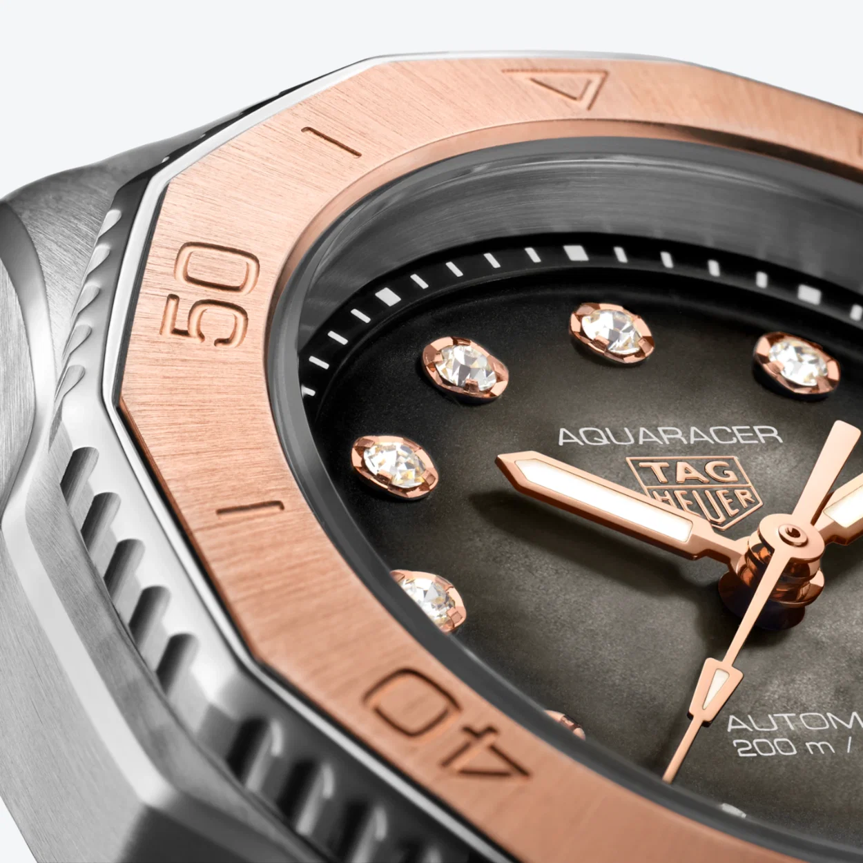 TAG Heuer Aquaracer Professional 200 view 3