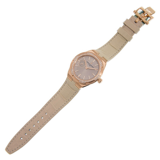 Vacheron Constantin Overseas Small Model view 3